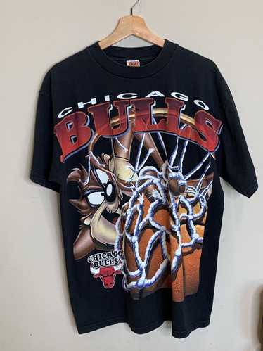 Chicago Bulls × Vintage × Warner Bros *RARE* Vinta