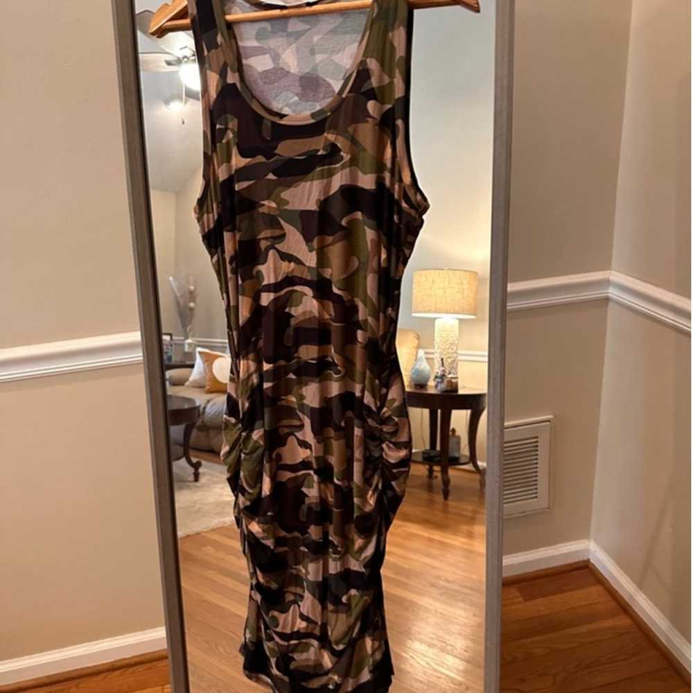 Women's Venus Green Camo Dress Size L - image 1