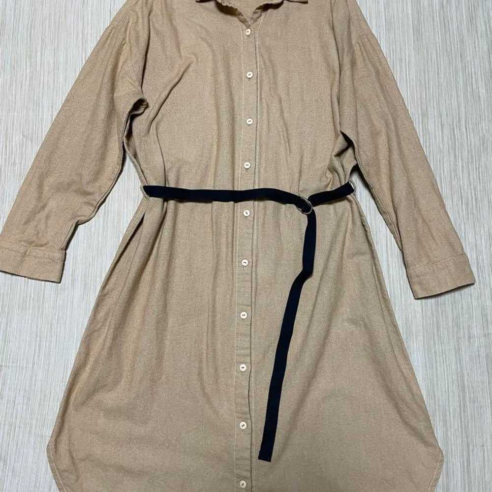 Beige long-sleeve shirt dress with a belt. - image 3