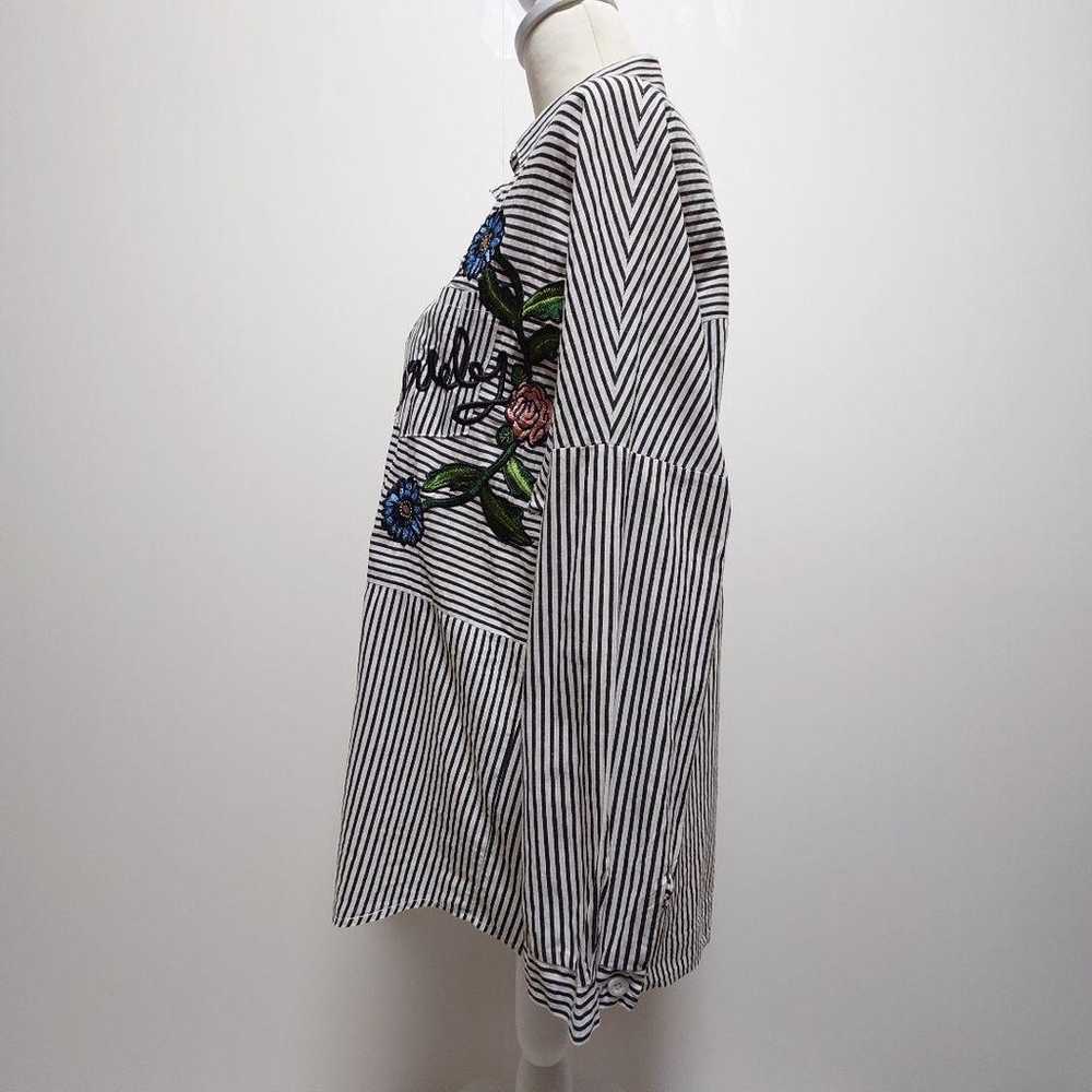 NO BRAND Shirt Blouse Stripe Embroidery Floral 10… - image 7