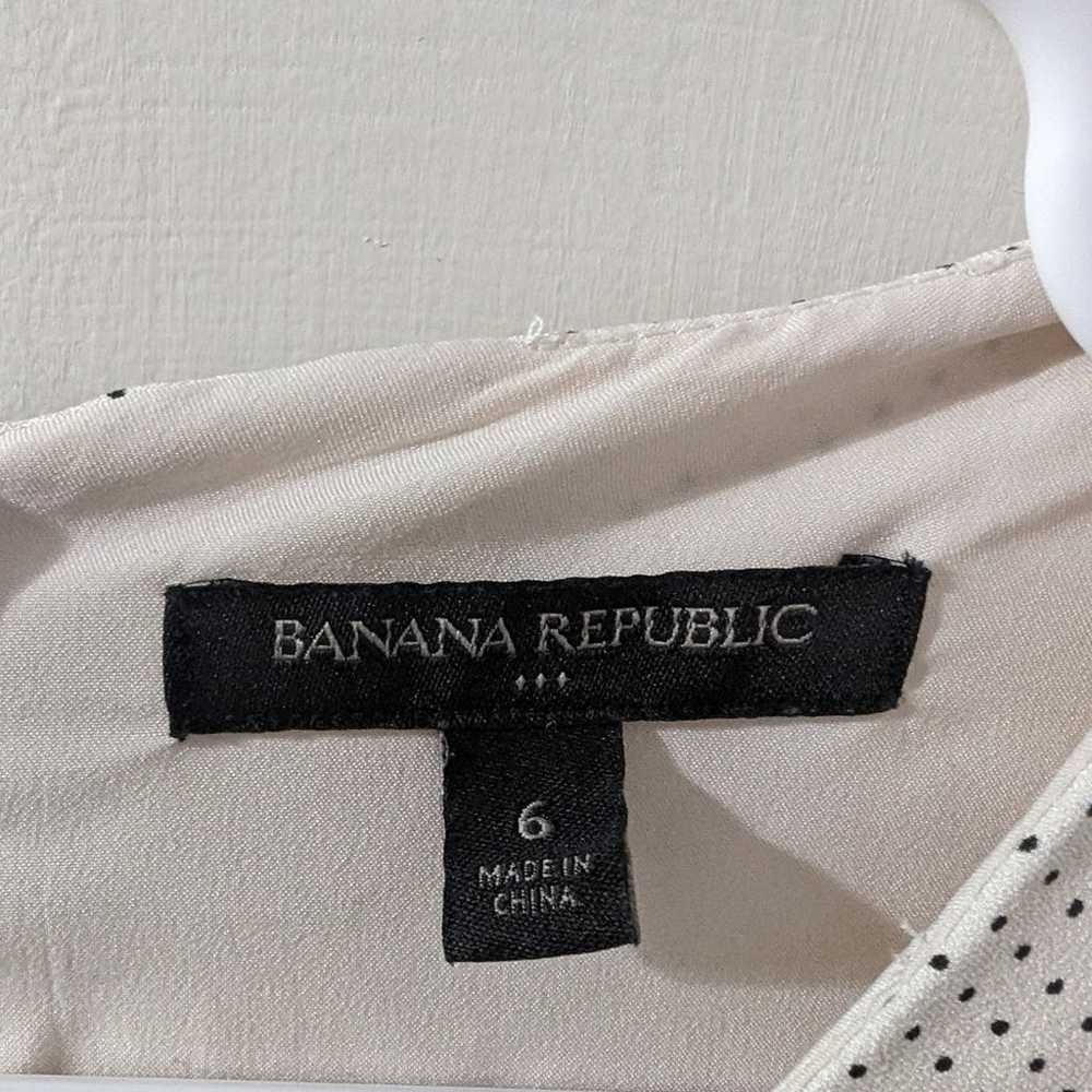 Banana Republic Cream & Black Sleeveless Ruffle H… - image 5