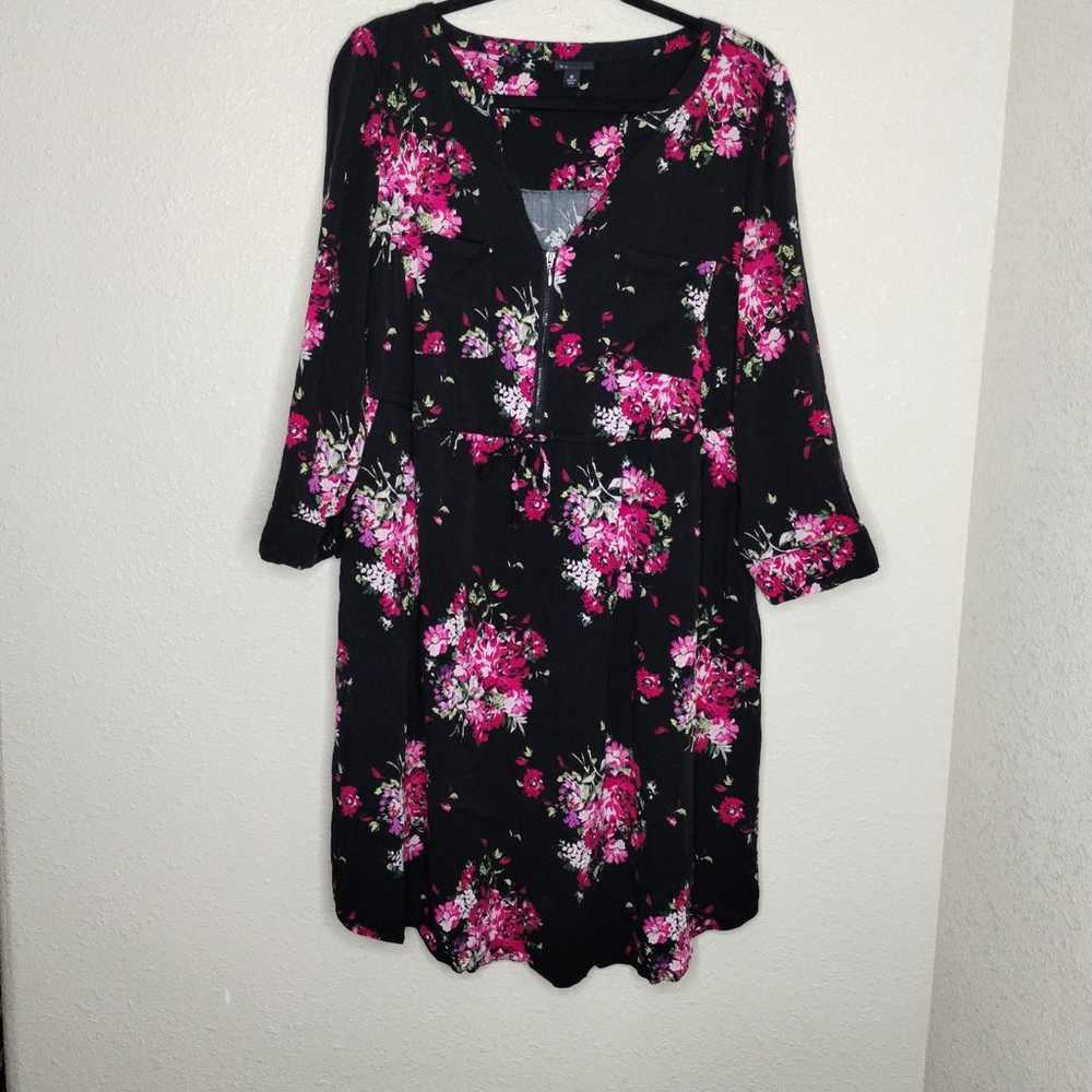 Torrid Black Floral Challis Zip-Front Shirtdress … - image 2