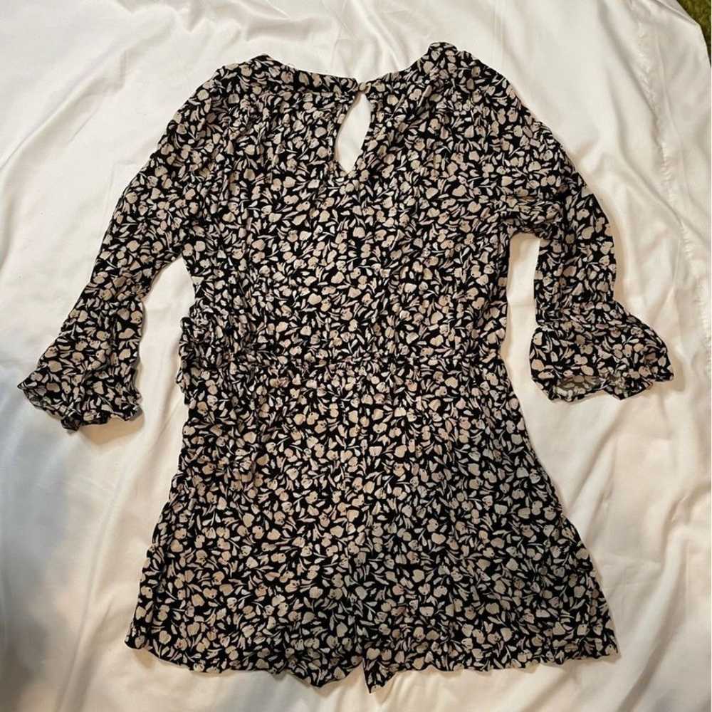 Who What Wear size medium black/tan floral romper - image 6