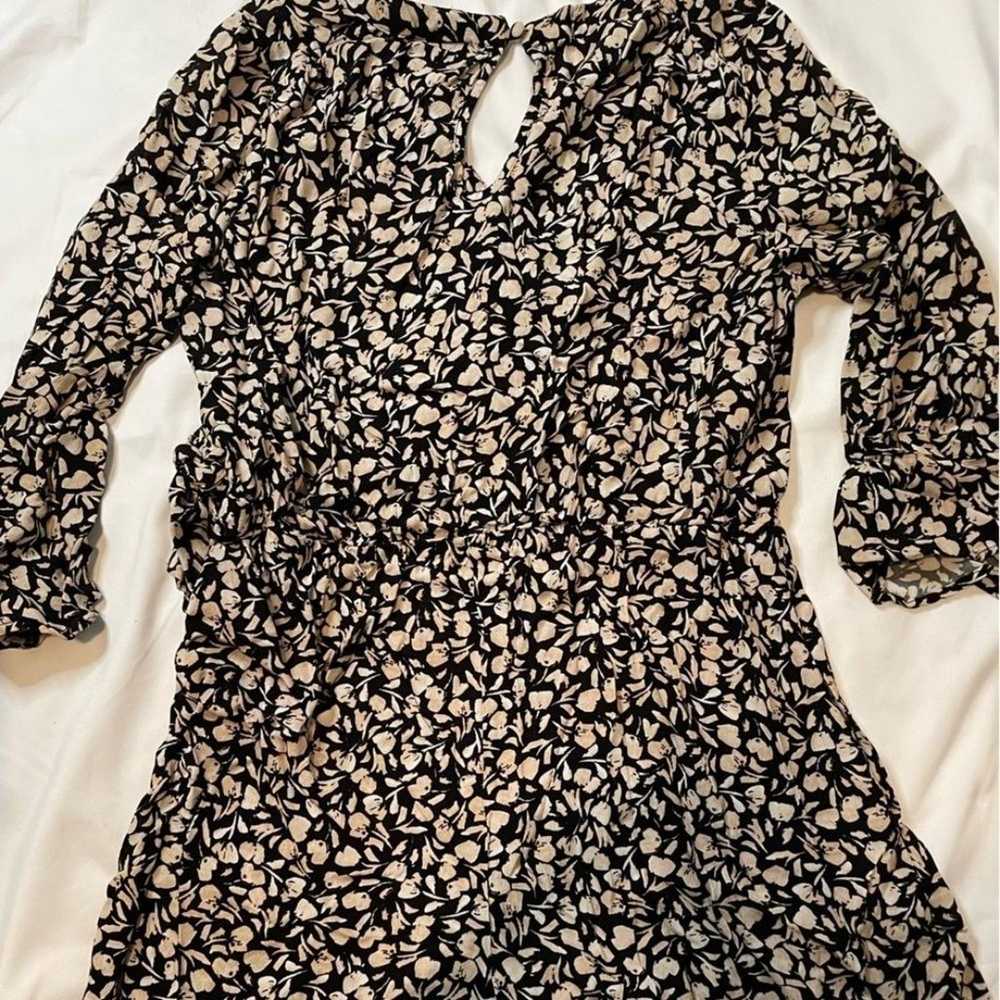 Who What Wear size medium black/tan floral romper - image 7