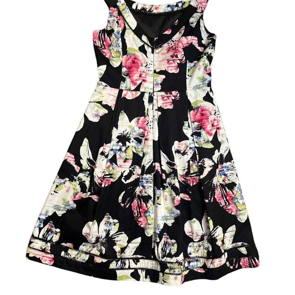 Floral White House Black Market dress - image 3