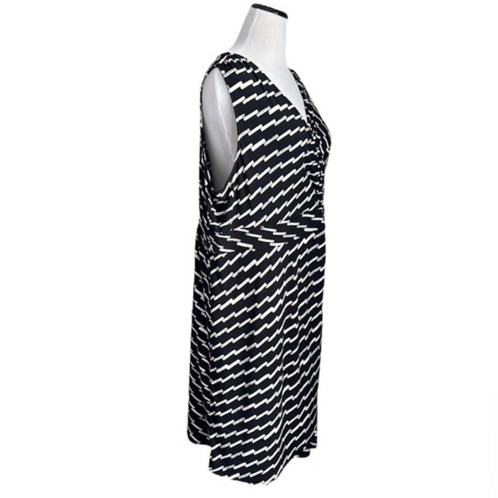 Lane Bryant Women’s Sheath Dress Black White Stre… - image 4