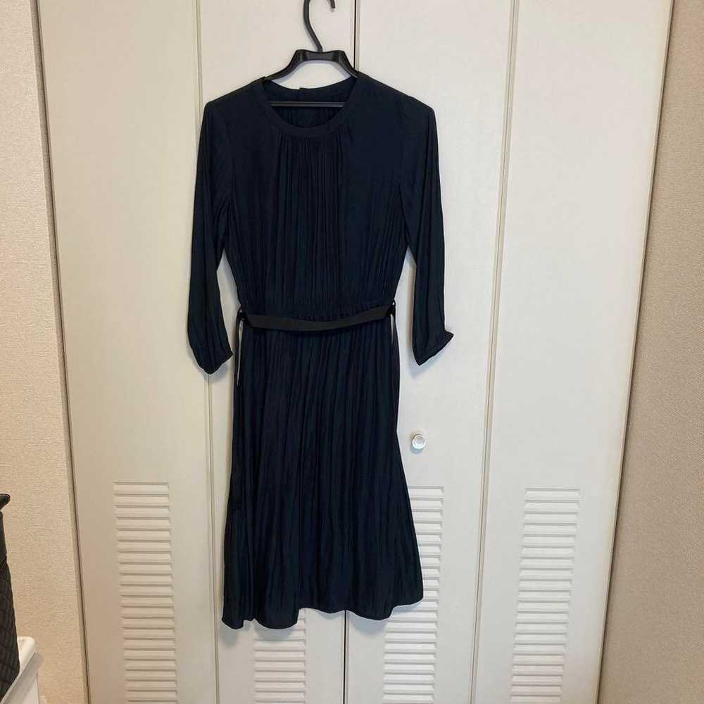 Black Pleated Long Sleeve Long Dress - image 1