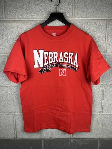 Tee × Tee Shirt × Vintage Vintage Nebraska Huskers