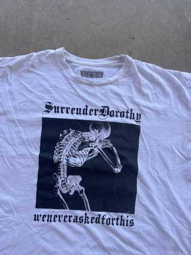 Band Tees × Streetwear Surrenderdorothy We Never … - image 1