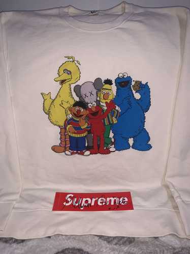 Kaws × Uniqlo Kaws x Uniqlo “ Sesame Street “ Crew