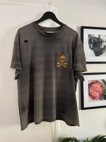 FADED SKULL PIRATE LOGO TEE