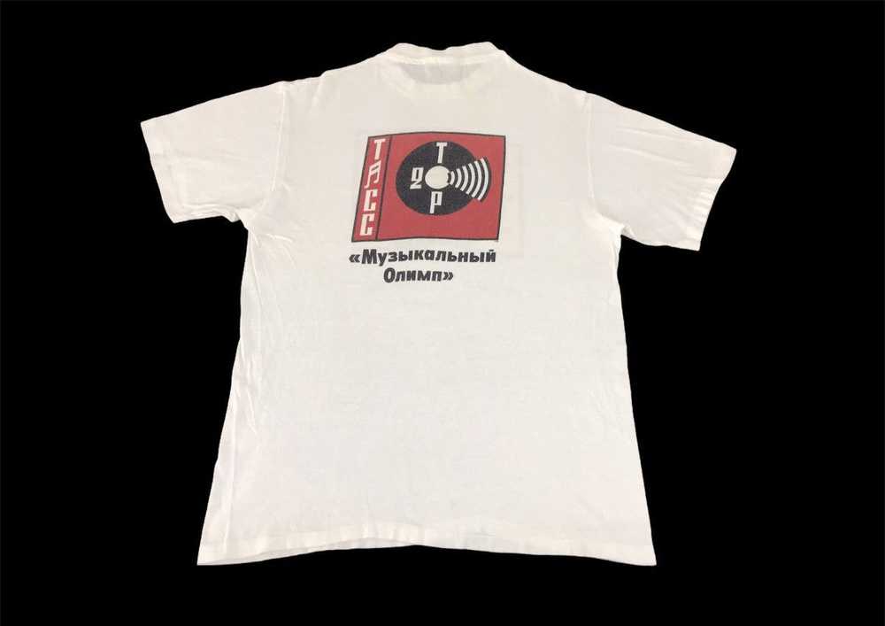 Hanes × Rare × Vintage Vintage 80s Moscow Summit … - image 2