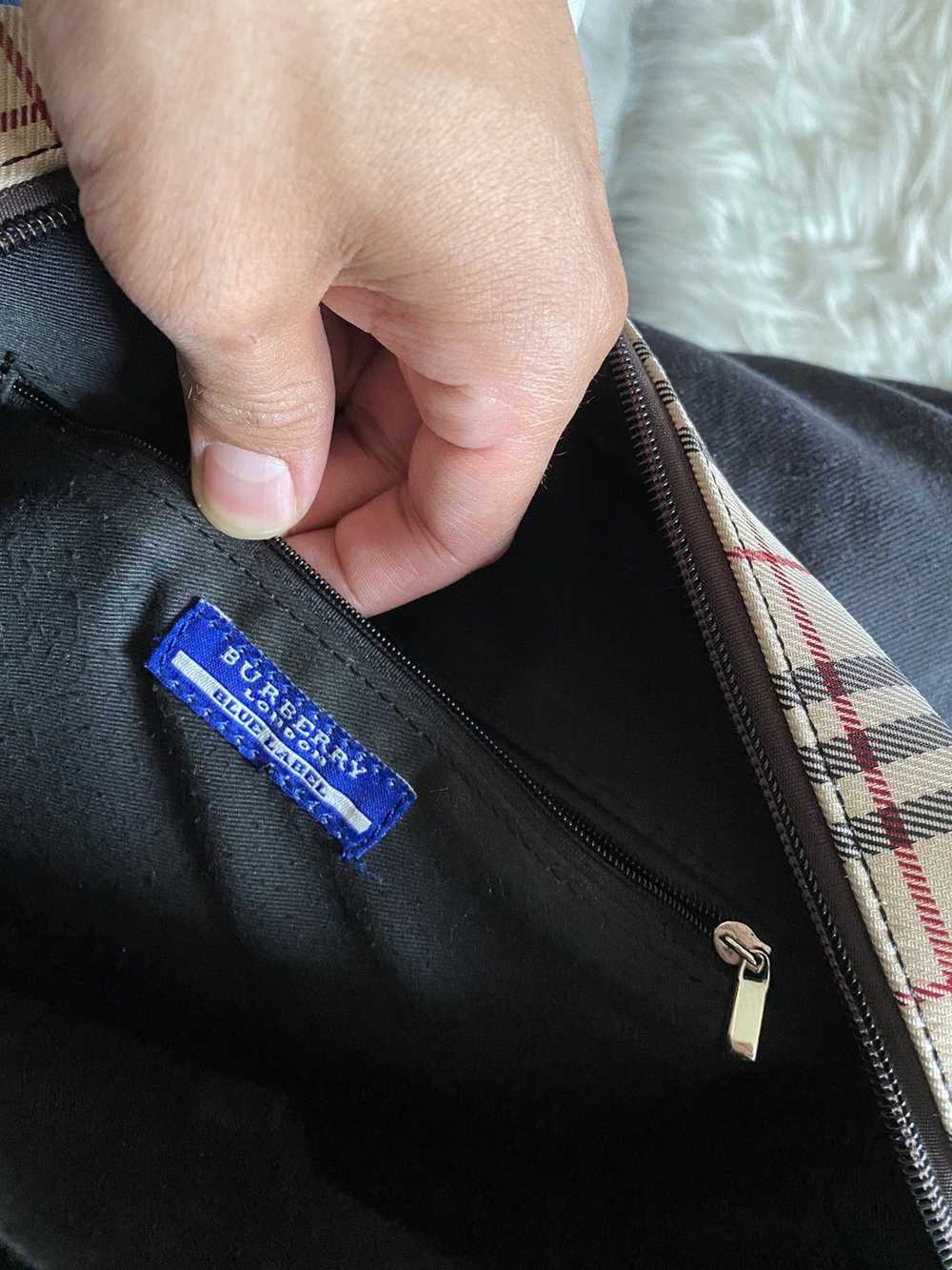 Burberry × Vintage Burberry Blue Label Messenger … - image 4