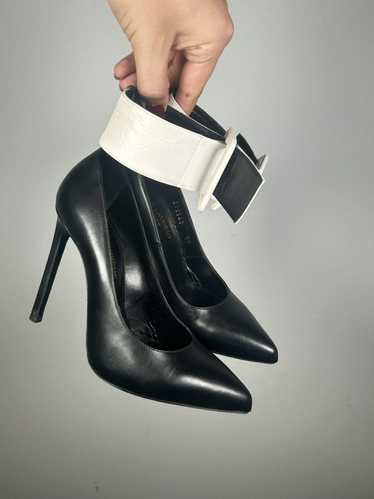 Saint Laurent Paris Lamb Pointed Toe Removable ank