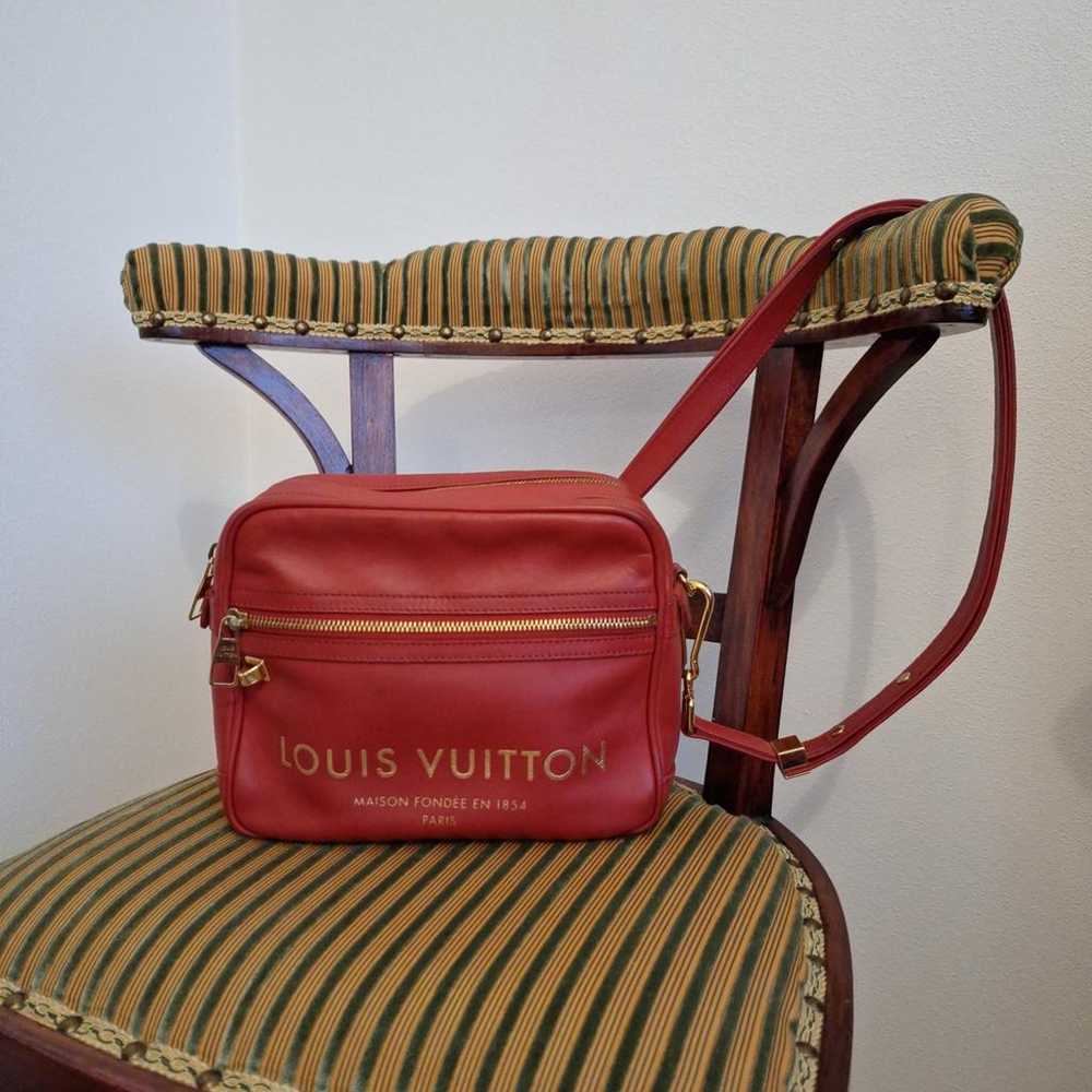 Louis Vuitton Calvi leather crossbody bag - image 2