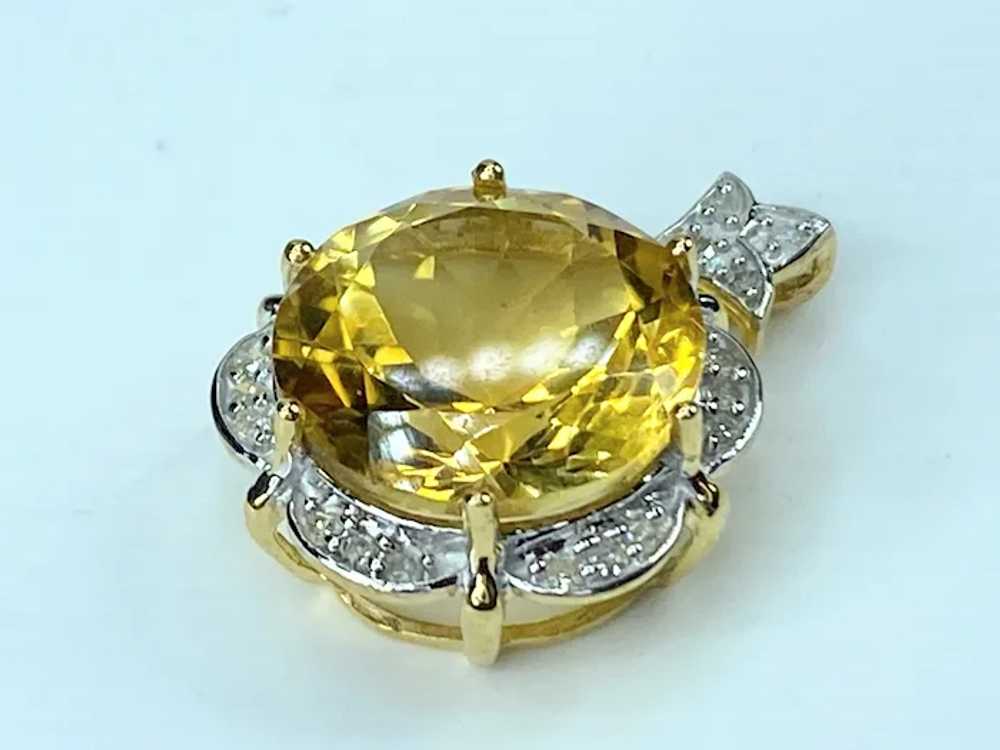 10K yellow gold 14mm Citrine Diamond pendant 4.3g… - image 5