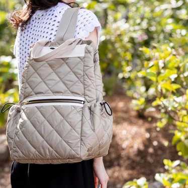 Like new Rapture backpack, quilted backpack