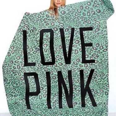 Vs pink mint leopard stadium blanket