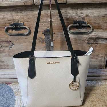 Michael Kors White Leather Bag