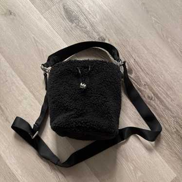 Lululemon fleece bucket bag