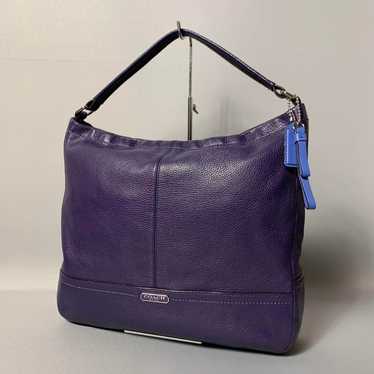 69B140 | Excellent condition | Coach One-Shoulder 