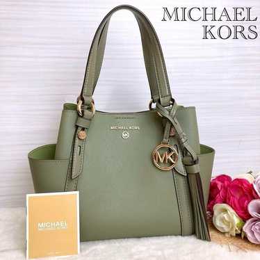 Excellent condition ☆ MICHAEL KORS Tote Bag with T