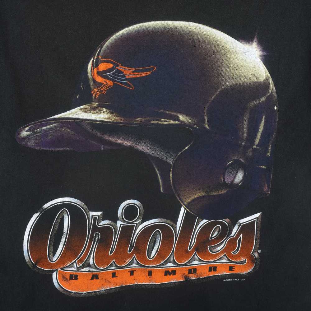 MLB (Lee) - Baltimore Orioles Helmet T-Shirt 1997… - image 3