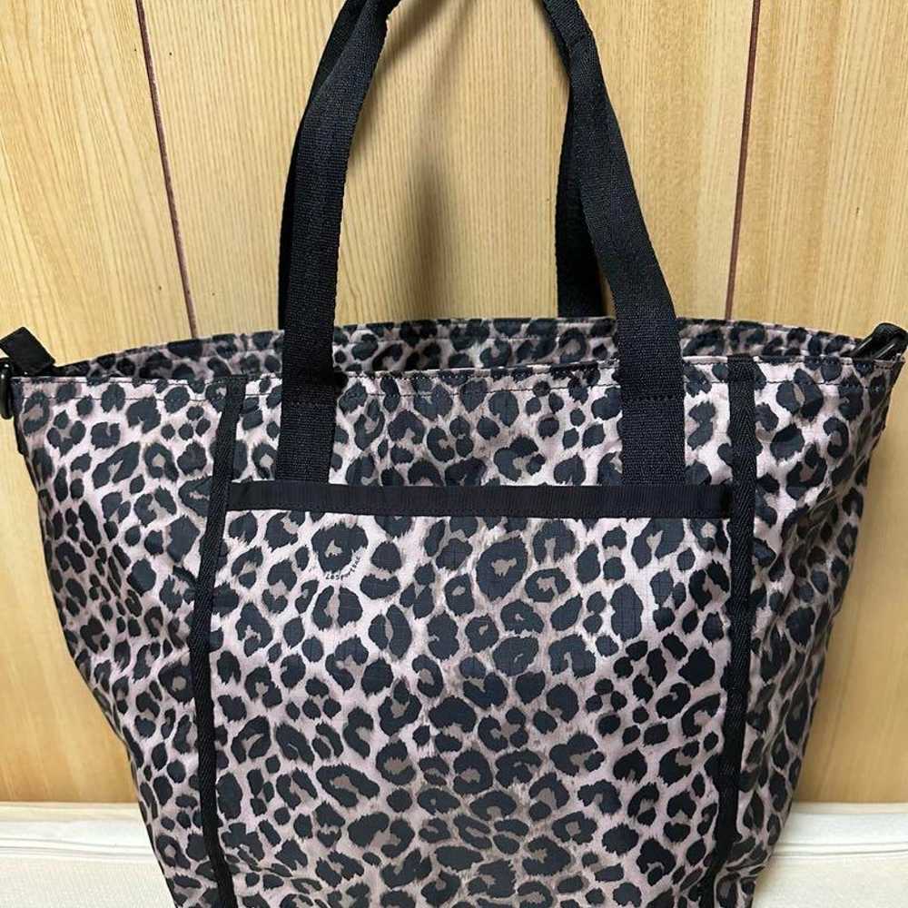 【Excellent condition】LeSportsac Tote Bag Tony Leo… - image 2