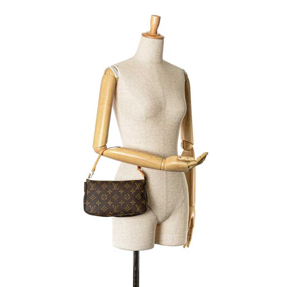 Louis Vuitton Pochette Accessoire leather handbag - image 7