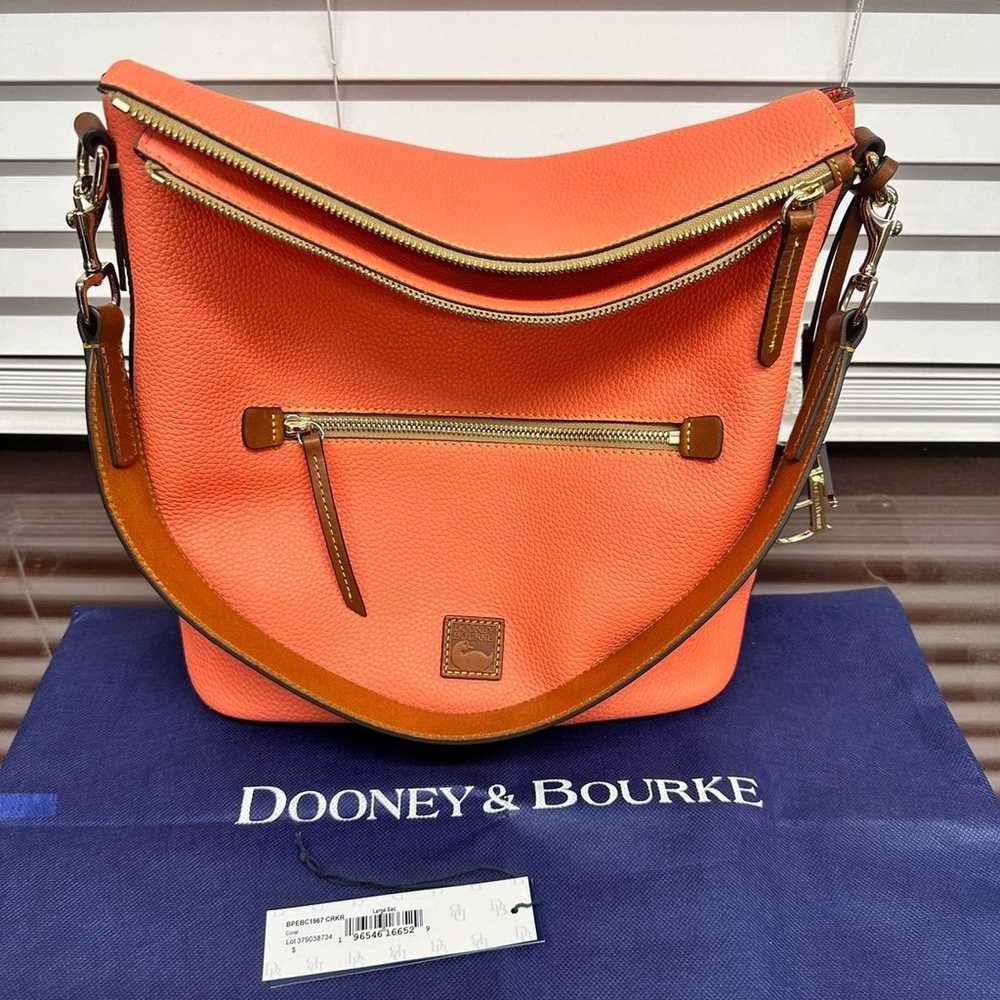 Dooney and Bourke Pebble Grain Large Sac - image 9