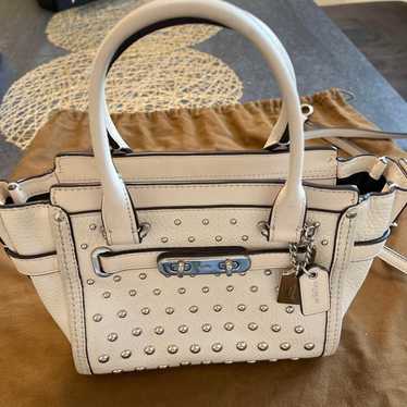 COACH White Leather Shoulder Bag - image 1