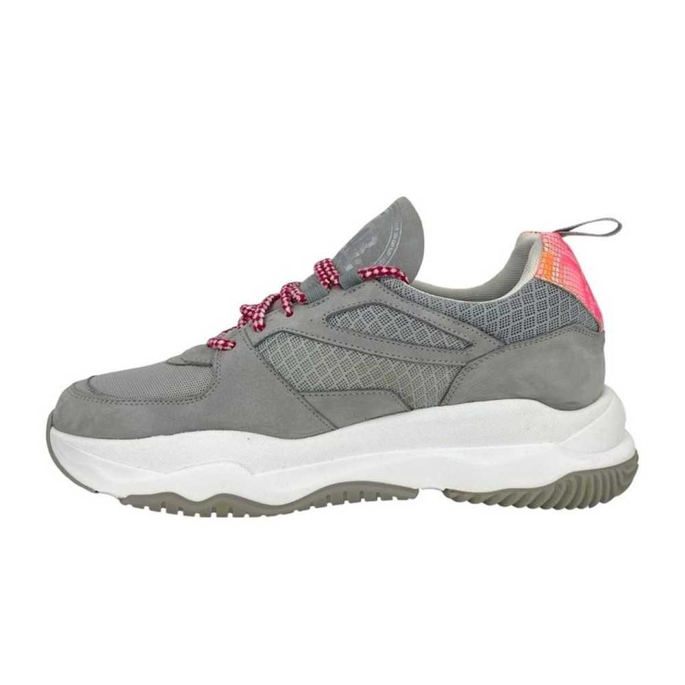 P448 Trainers - image 2