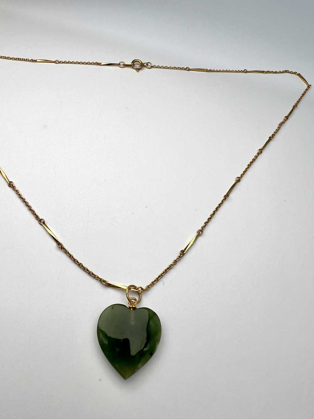 Vintage Vintage Gold Tone Chain Necklace Green He… - image 9