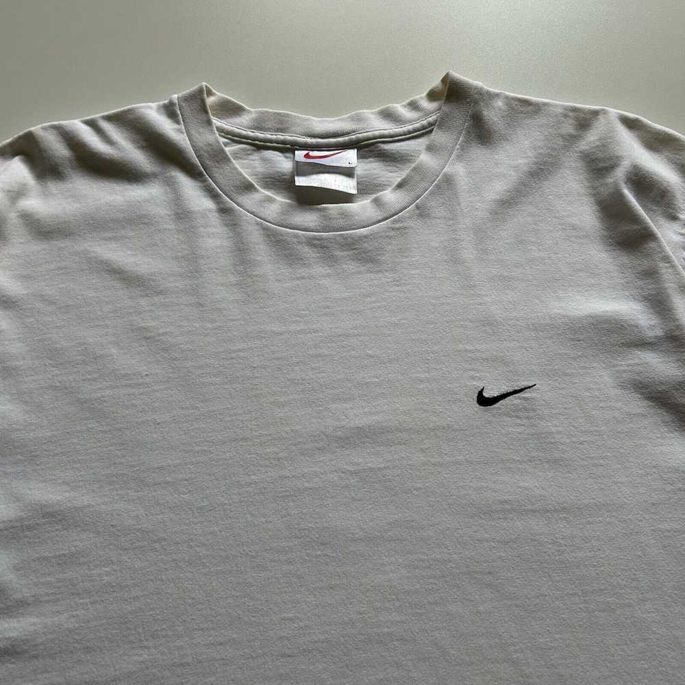 Nike × Vintage Vintage 90s Nike Embroidered Swoos… - image 2