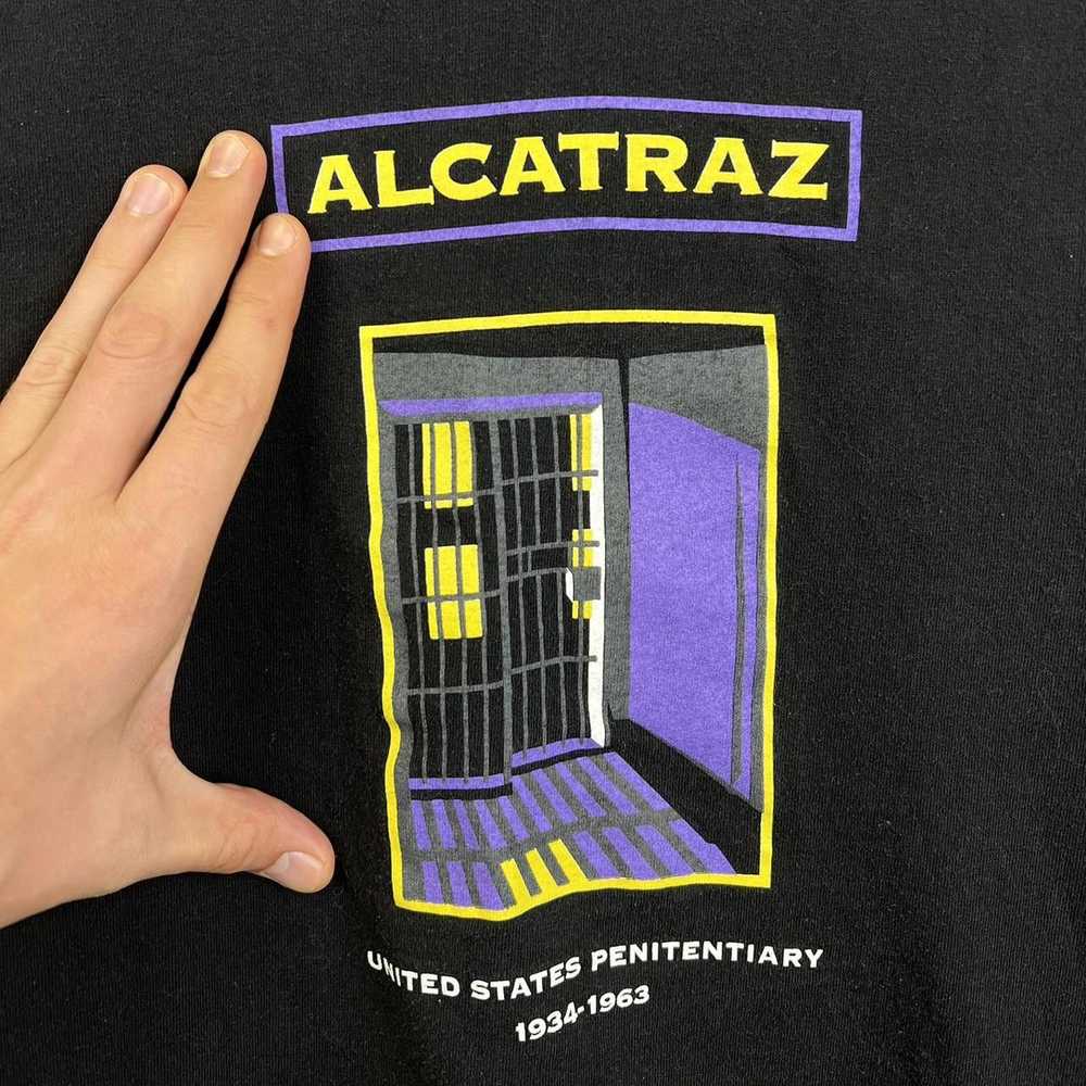 Hanes 90s Vintage Alcatraz T-Shirt United States … - image 3