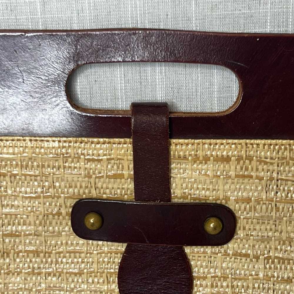 Vintage 70s Leather and Wicker Clutch Purse Brass… - image 6