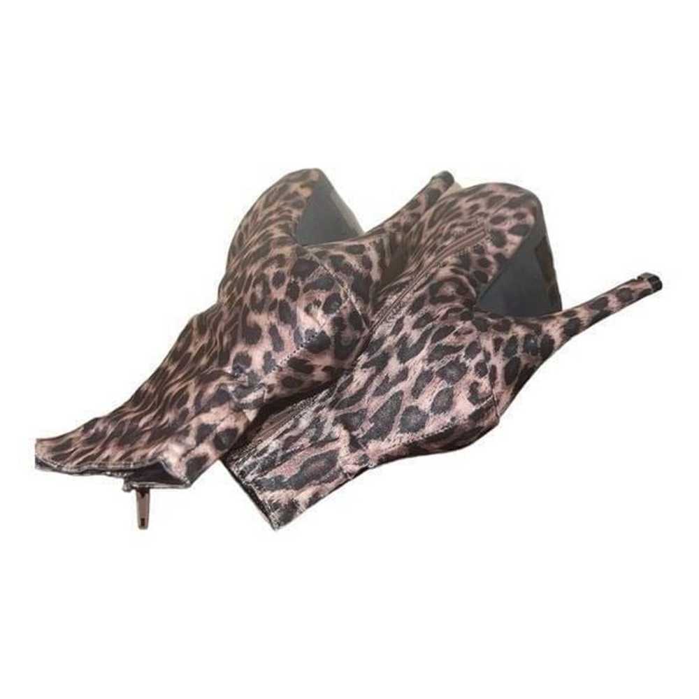 Charles Albert Leopard print ankle boots size 8 - image 6