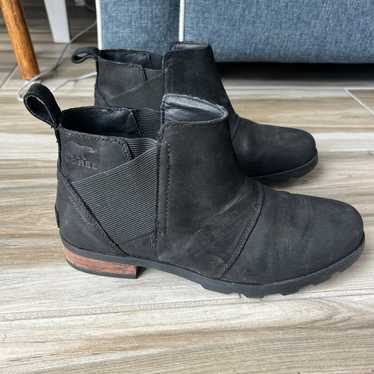 New Sorel Emelie Chelsea Boots 8.5