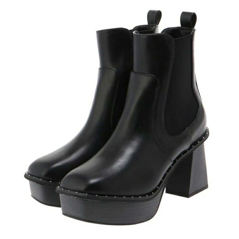 Heavy Sole Side Gore Boots PAGEBOY Shoes Boots - image 1