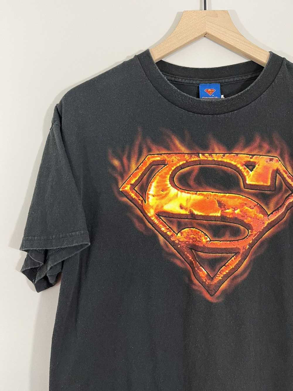 Comics × Vintage Faded Superman Flame Logo Y2K Co… - image 4