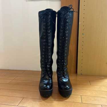 Laced long boots black