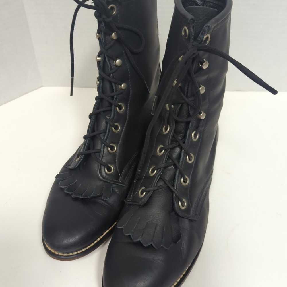 Vintage Laredo Ankle Boots Leather Woman Sz 7 Lac… - image 1