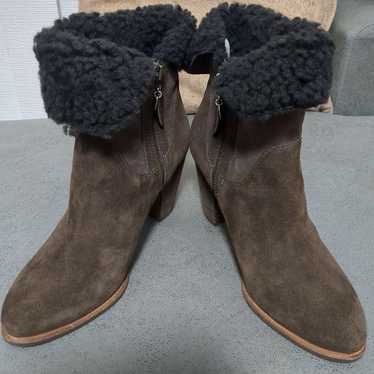 UGG Excellent condition boots 24.5cm