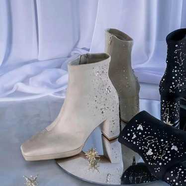 RANDA Bijou × Embroidered Short Boots - image 1