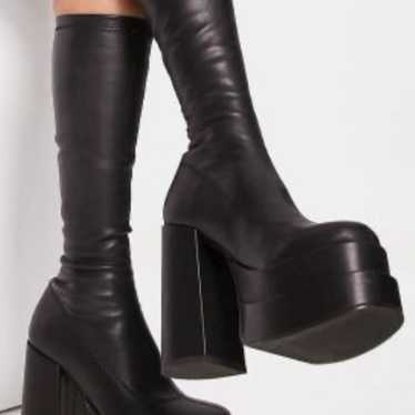 Steve Madden platform boots