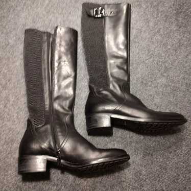 Aquatalia boots size 6