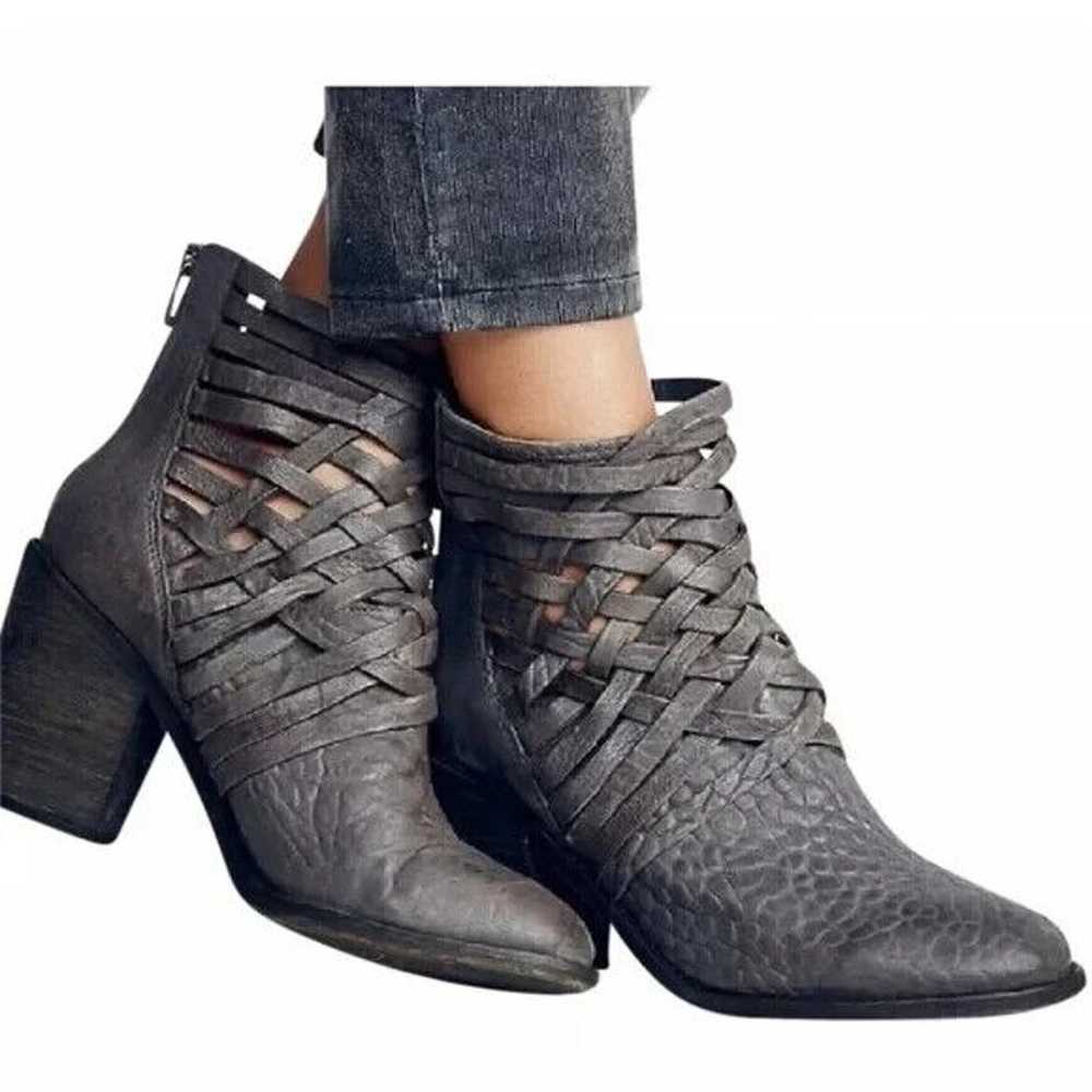 FREE PEOPLE Carrera Ankle Boot Gray Distressed Le… - image 2