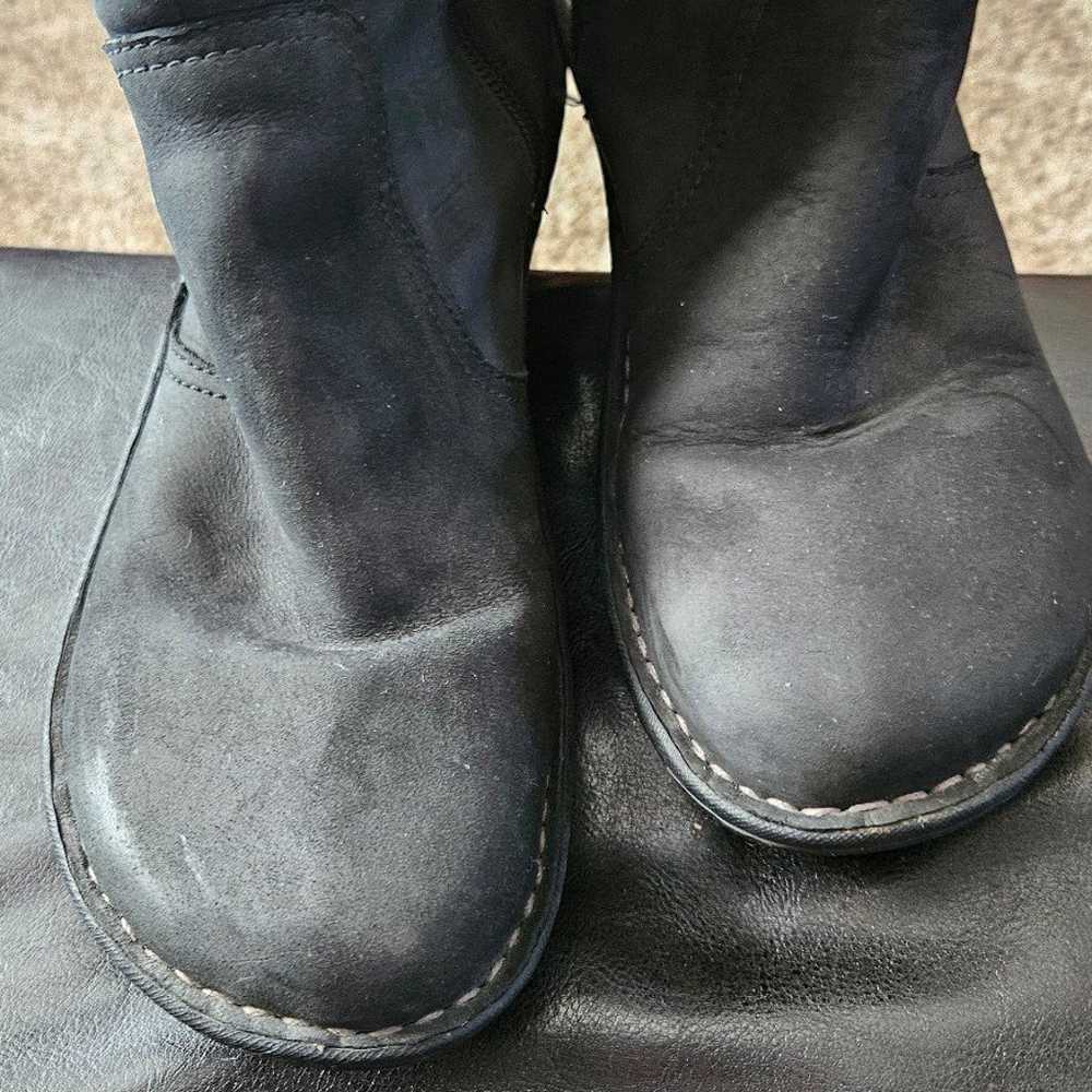 Ugg Boots "W Skylair 1936W/ BLK" Sz 9 - image 8