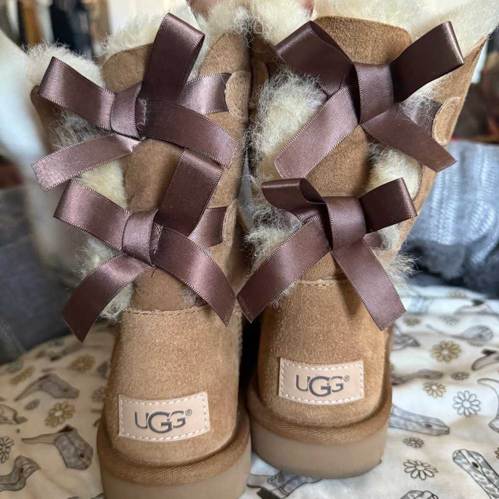 ugg boots - image 2