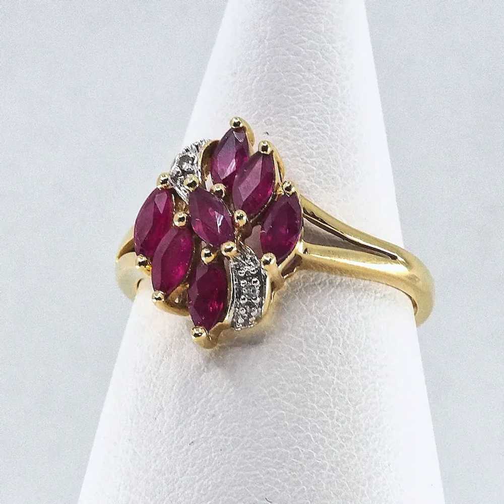 18K solid gold ring with gorgeous faceted spinels… - image 2